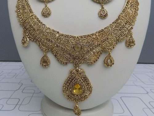 Heavy Golden Set With Champagne Crystals and Mathapati 2 Heavy Golden Set with Champagne Crystals and Mathapati for Ladies. <a href="https://subrung.online/product-category/fashion/jewelry/for-ladies/" target="_blank" rel="noopener noreferrer">(More Ladies Jewelry)</a>