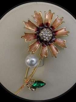 Beautiful Flower Shape Brooch For Ladies in 4 Colours