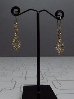 Cute Small Diamond Shape Earrings Have Crystals For Girls