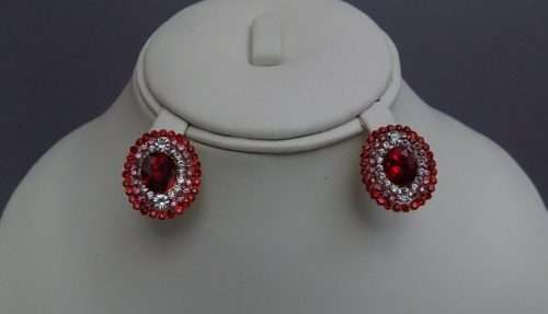 Beautiful Oval Having Red & White Crystals Set For Girls 1 Beautiful Oval Having Red & White Crystals Set For Girls. <a href="https://subrung.online/product-category/fashion/jewelry/for-ladies/" target="_blank" rel="noopener noreferrer">(More Ladies Jewelry)</a>