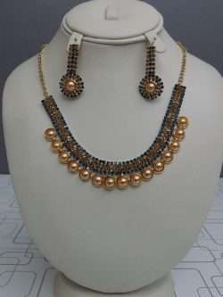 Beautiful Golden With 2 Colours Beads Jewellery Set For Ladies