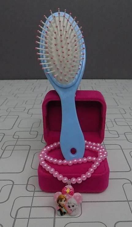 Cute Hair Brush With Necklace In Different Characters 4 Girls 2 Cute Hair Brush With Necklace In Different Characters 4 Girls. <a href="https://subrung.online/product-category/fashion/jewelry/accessories/" target="_blank" rel="noopener noreferrer">(More Accessories)</a>