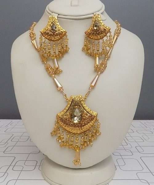 Traditional Styled Golden With Champagne Beads Jewellery Set