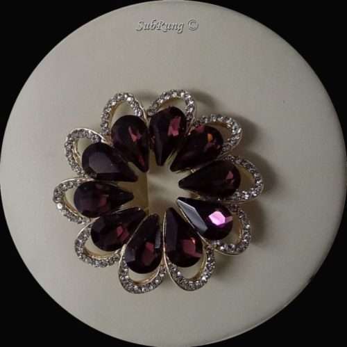 Combination Of Petals Beautiful Brooch In 5 Attractive Colours 4 Combination Of Petals Beautiful Brooch In 5 Attractive Colours . <a href="https://subrung.online/product-category/fashion/jewelry/for-ladies/" target="_blank" rel="noopener noreferrer">(More Ladies Jewelry)</a>
