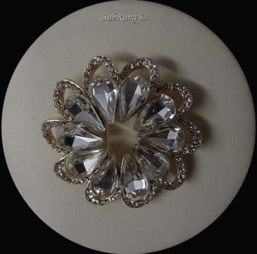 Combination Of Petals Beautiful Brooch In 5 Attractive Colours 1 Combination Of Petals Beautiful Brooch In 5 Attractive Colours . <a href="https://subrung.online/product-category/fashion/jewelry/for-ladies/" target="_blank" rel="noopener noreferrer">(More Ladies Jewelry)</a>