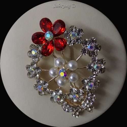 Stylish Garland Shape Metallic Brooch 4 Ladies n Girls - 6 Colours 3 Stylish Garland Shape Metallic Brooch 4 Ladies n Girls - 6 Colours . <a href="https://subrung.online/product-category/fashion/jewelry/for-ladies/" target="_blank" rel="noopener noreferrer">(More Ladies Jewelry)</a>