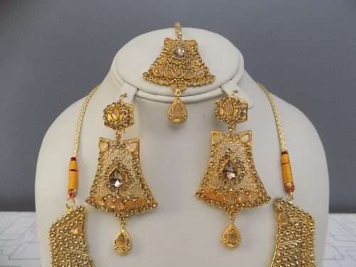 Beautifully Crafted Jewellery Set With Champagne Beads 4 Ladies 2 Beautifully Crafted Jewellery Set With Champagne Beads 4 Ladies. <a href="https://subrung.online/product-category/fashion/jewelry/for-ladies/" target="_blank" rel="noopener noreferrer">(More Ladies Jewelry)</a>
