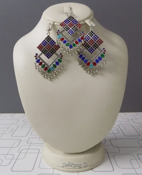 Stylish Diamond Shape Earrings n Bindiya Set In 2 Metallic Colours