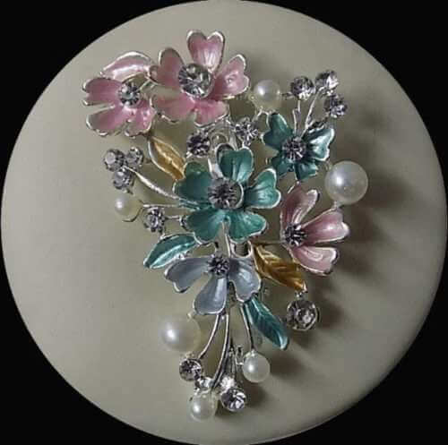 Elegant n Artistic Floral Shape Brooches In 3 Color Combinations