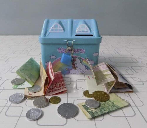 Cute House Shape Metallic Unicorn Money Box 4.25 x 4 Inches
